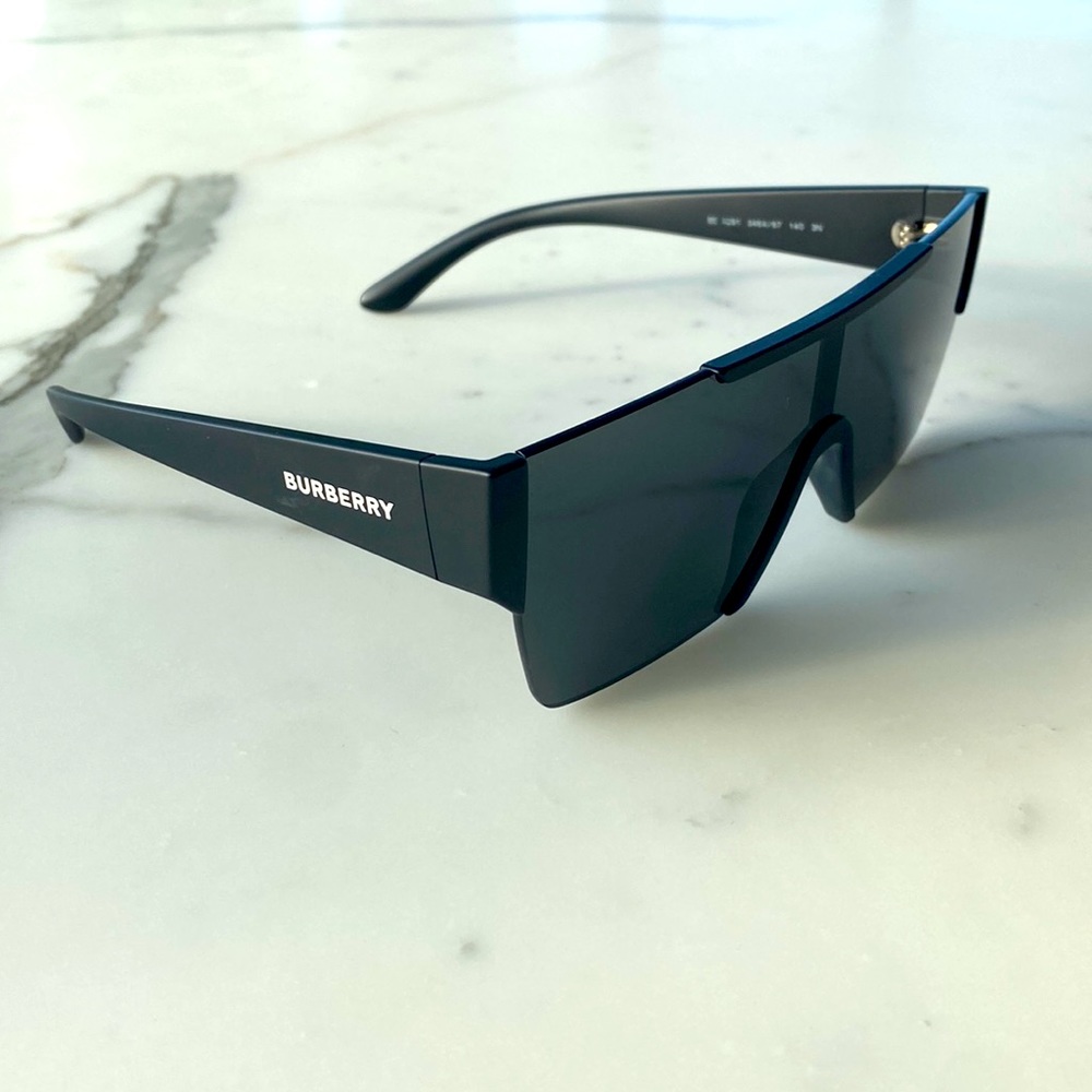 Burberry sunglasses